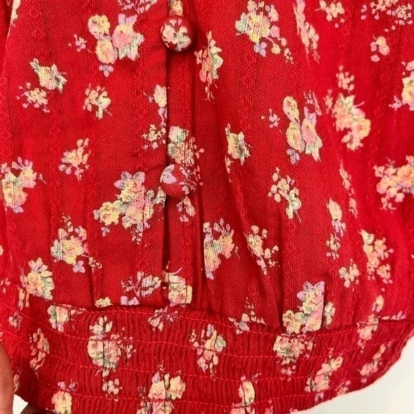 American Eagle Red Button Down Crop Top Short Sleeve in Size Large - Picture 7 of 8